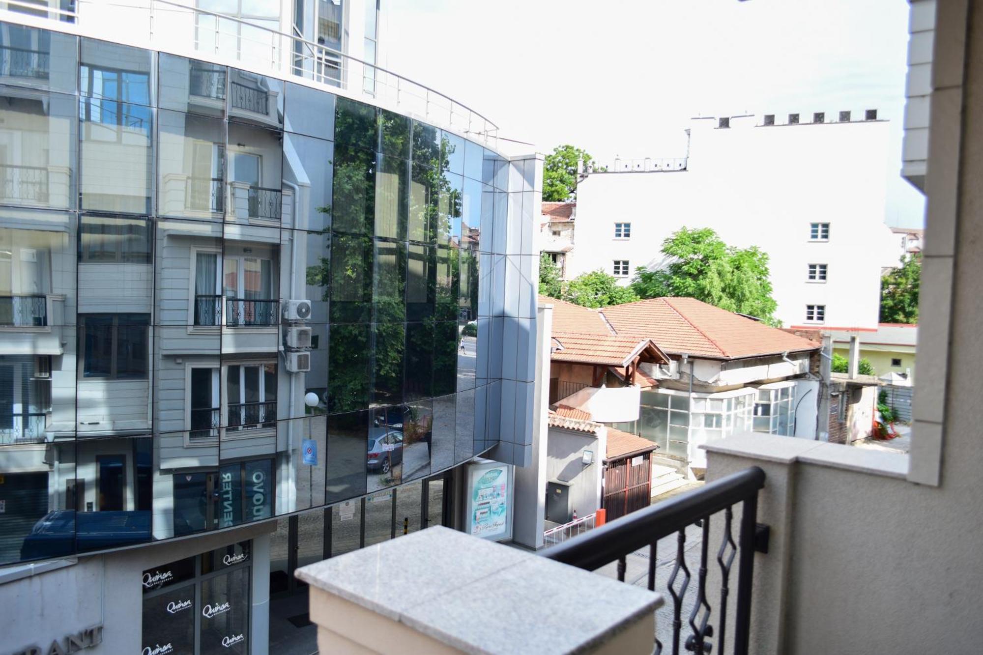 Modern & Elegant City Center Apartments Plovdiv Exterior photo